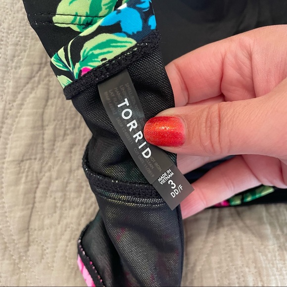 Torrid bikini SET! Push-up dd/f 3x top and matching mesh inset 4x bottoms - Picture 10 of 10